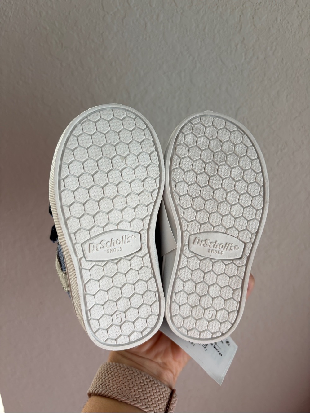 NWT Dr. Scholls Kids Navy Blue Velcro Sneakers - Picture 7 of 11